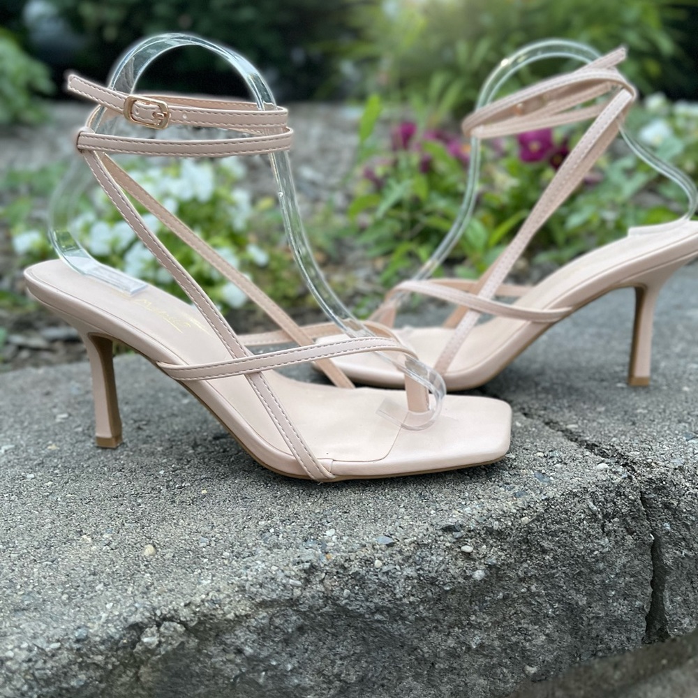 BRAND NEWw/box designer inspired thong, crisscross ankle strap, nude sandal